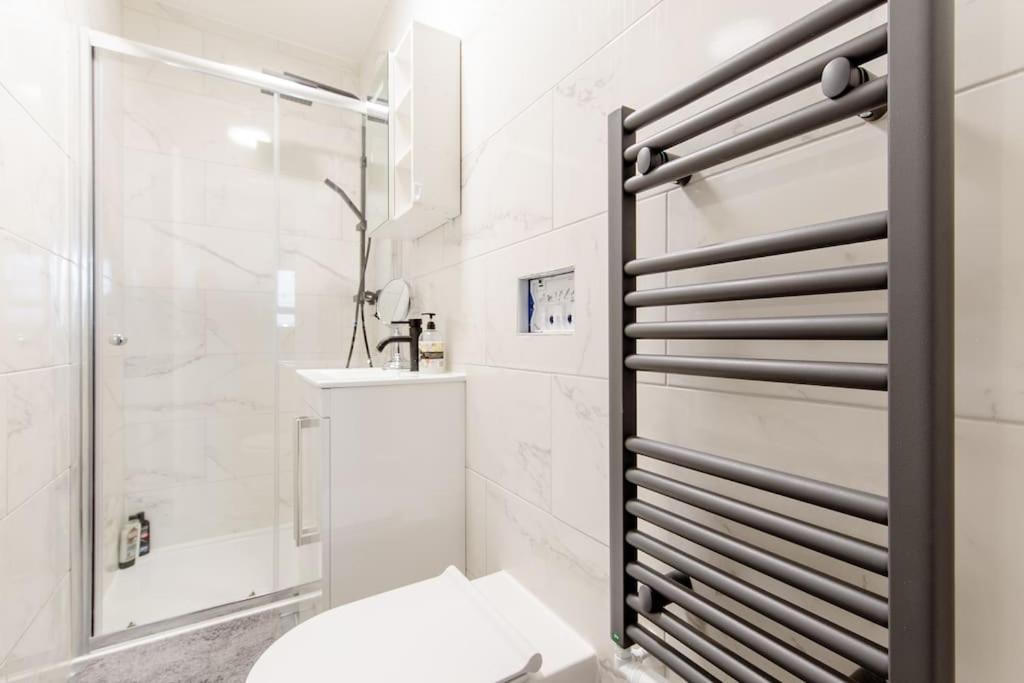 Appartamento *brand New 1 Bedroom Flat In London*