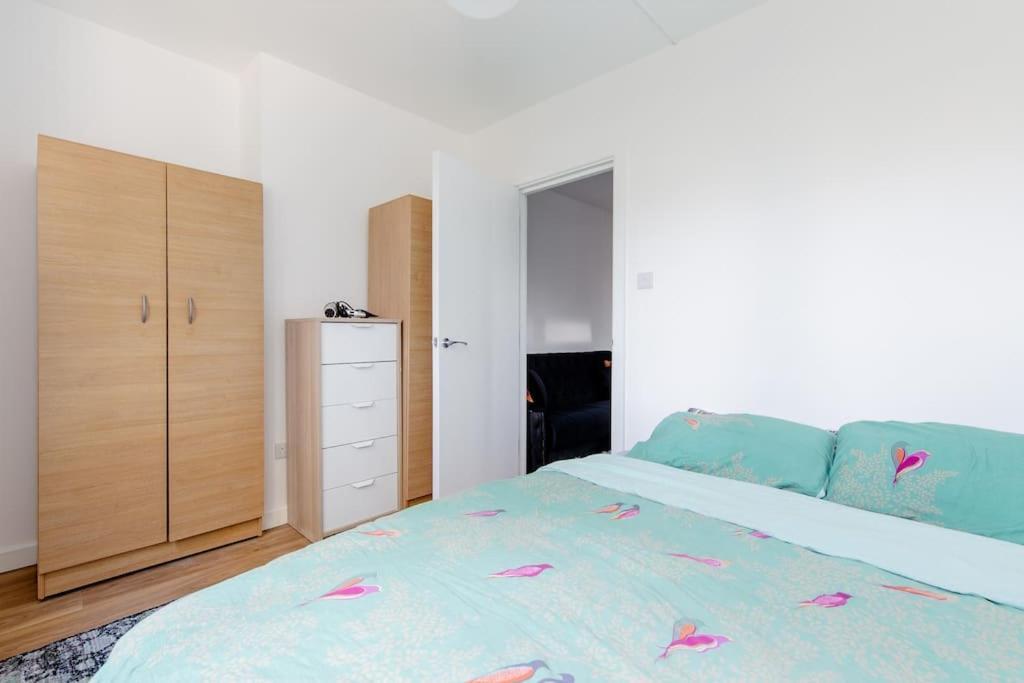 Appartamento *brand New 1 Bedroom Flat In London* *